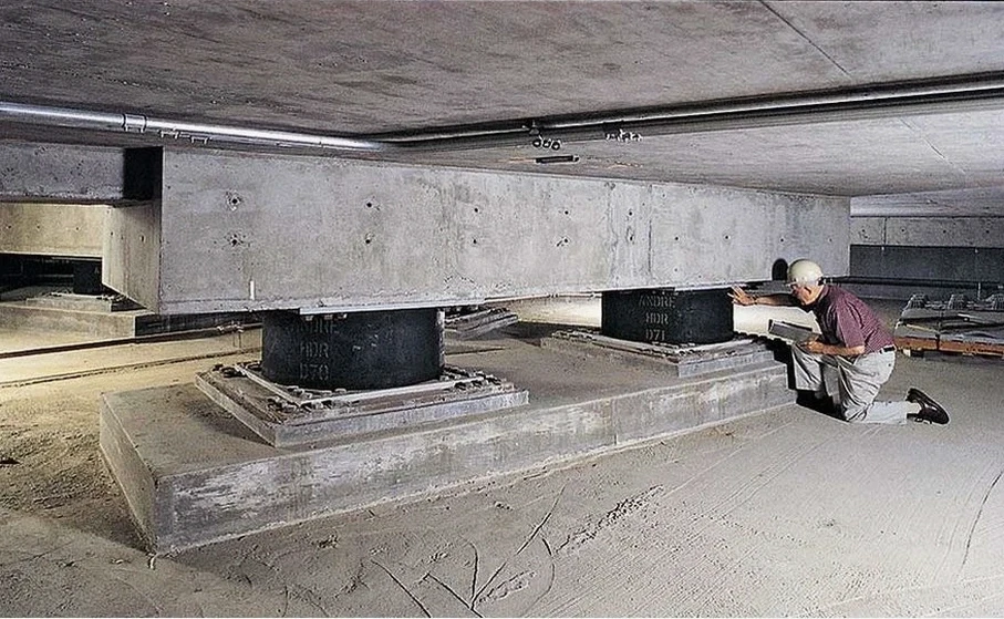 Base Isolation Seismic Design in Louisville: ASCE 7 Compliance and Local Geology